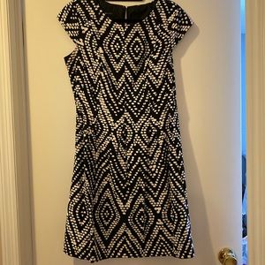 Black and white patterned dress